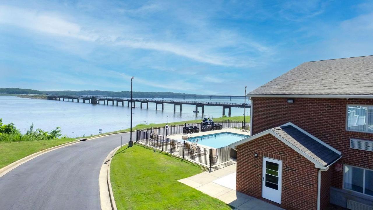 Clarion Pointe On The Lake Clarksville - South Hill West Exteriér fotografie